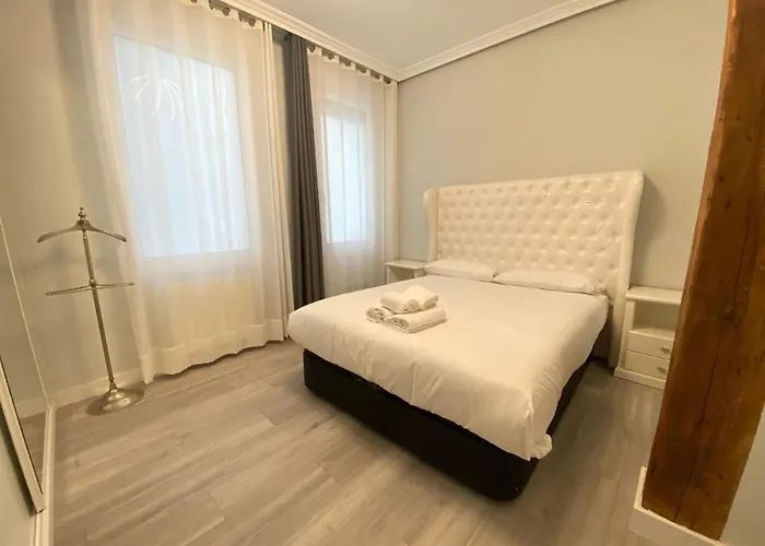 Be Basque By Forever בילבאו