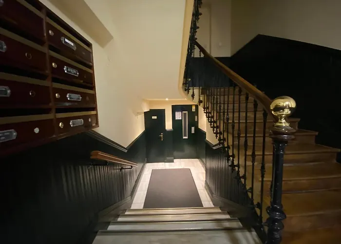 Be Basque By Forever בילבאו